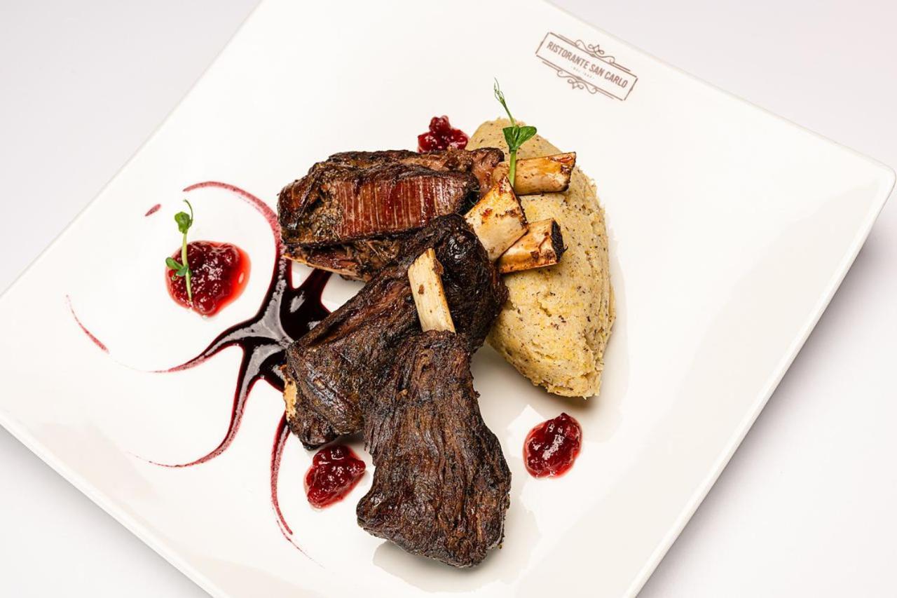 Wine Hotel San Carlo - Relais & Spa - Boutique Hotel 치우로 외부 사진
